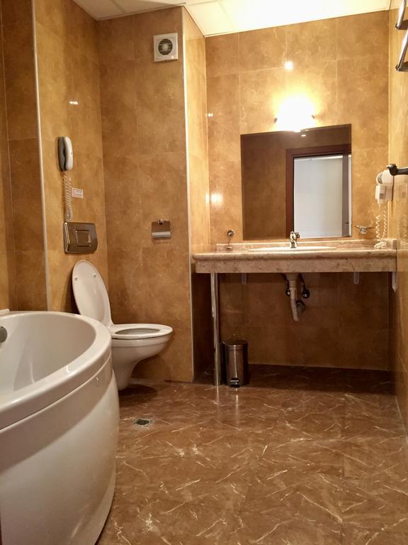 Psb Apartments In Poseidon Hotel Pantai Sunny Bagian luar foto
